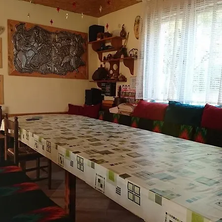 Πανσιόν Къща На Боговете *